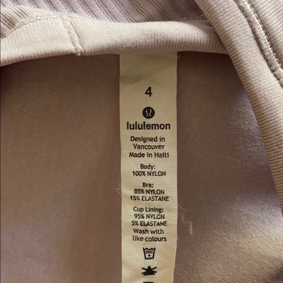 Lulu lemon tank top - Picture 6 of 6